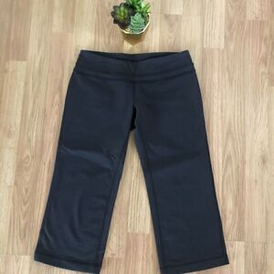 LULULEMON Plum Brown Crop Capri Leggings